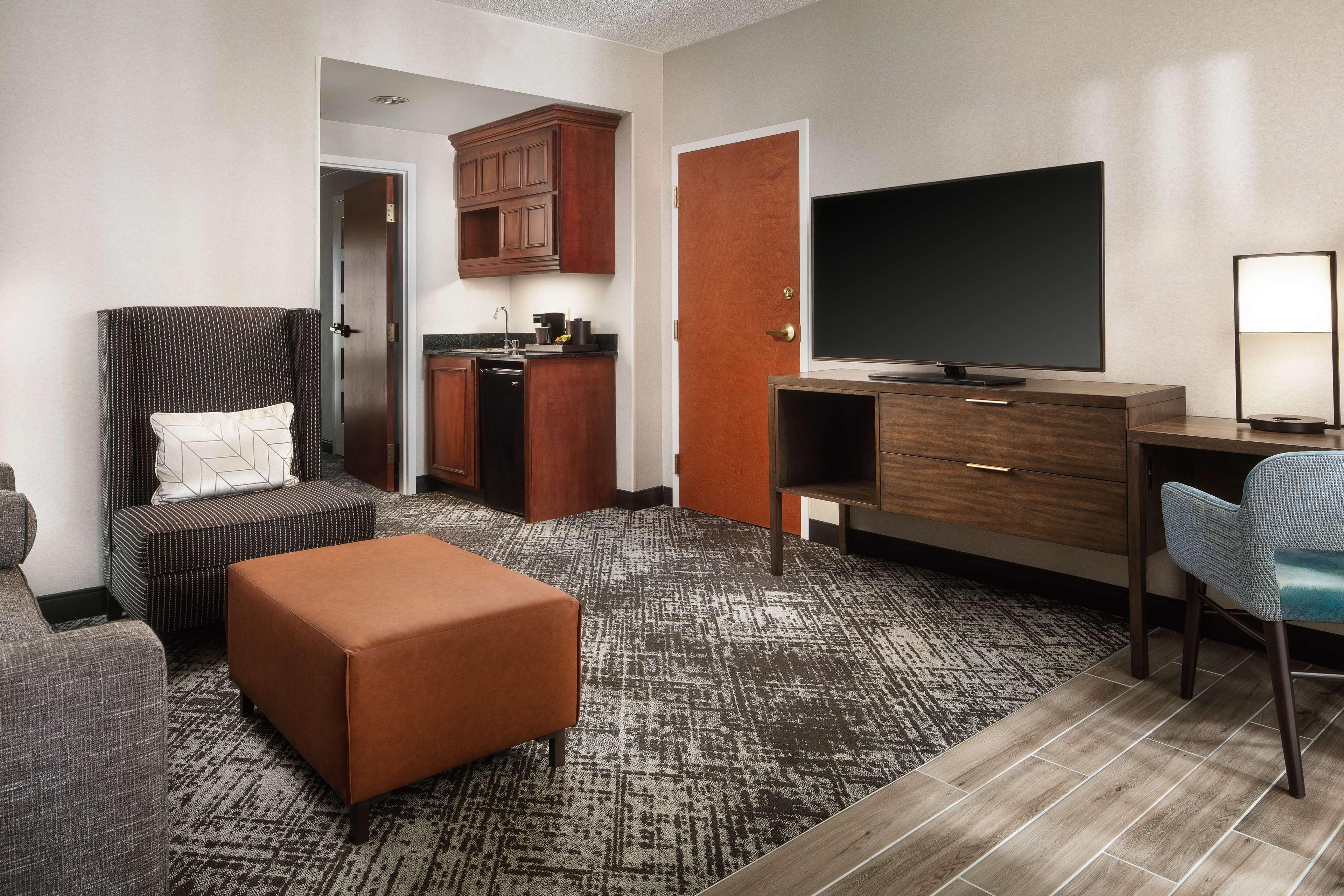 Hilton Charlotte Airport Hotel Eksteriør bilde