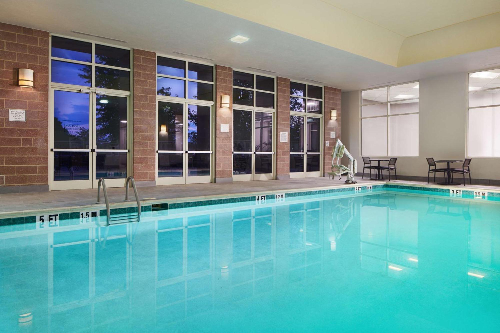 Hilton Charlotte Airport Hotel Eksteriør bilde