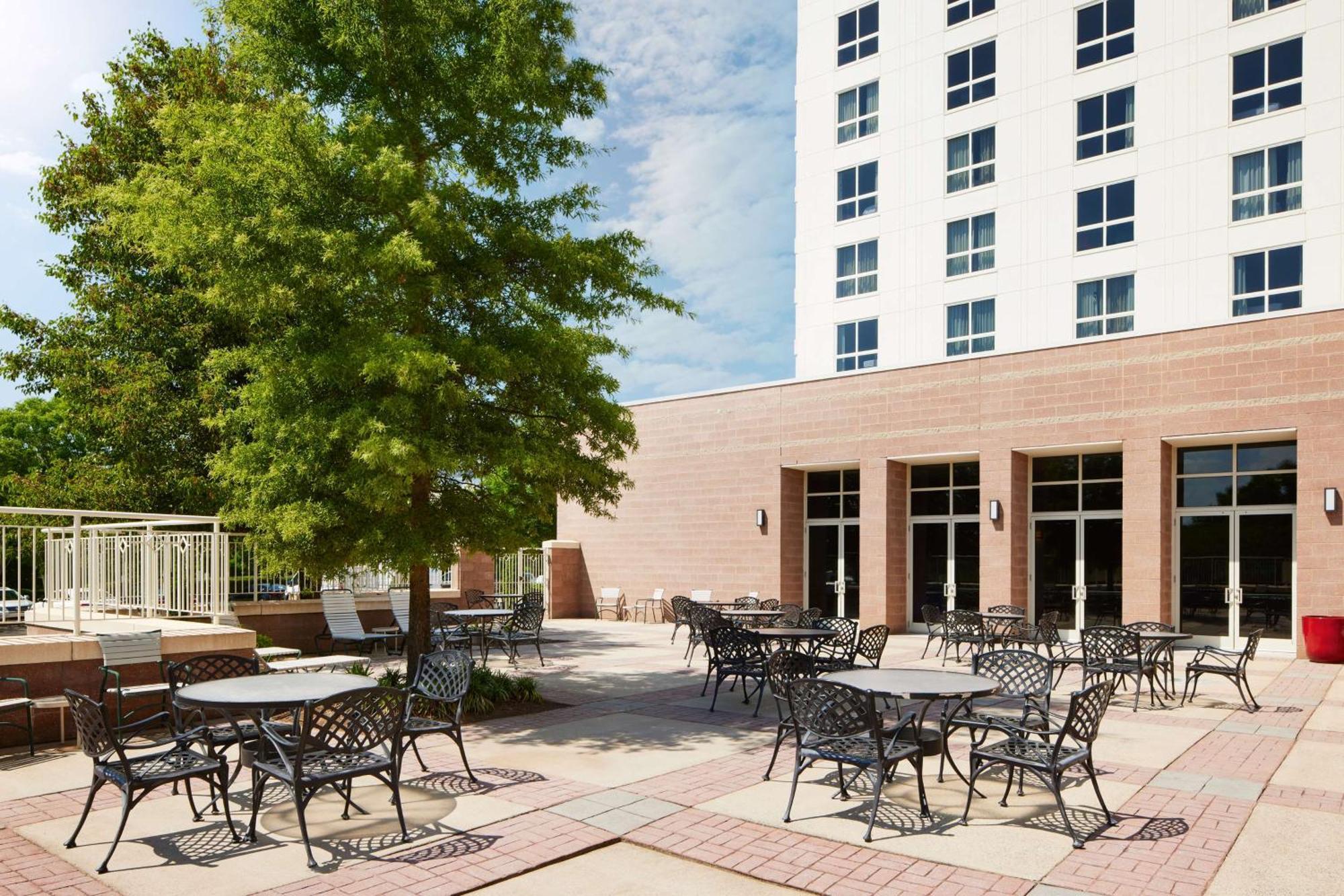 Hilton Charlotte Airport Hotel Eksteriør bilde